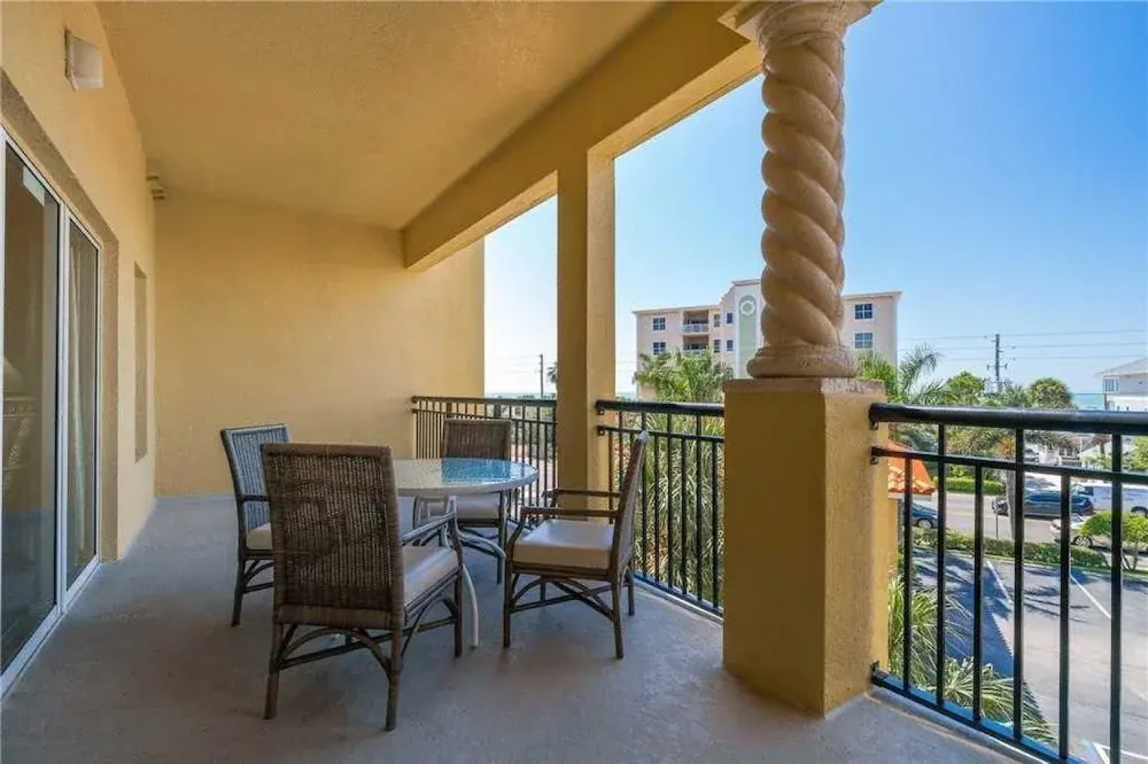 204 - Palms of Treasure Island