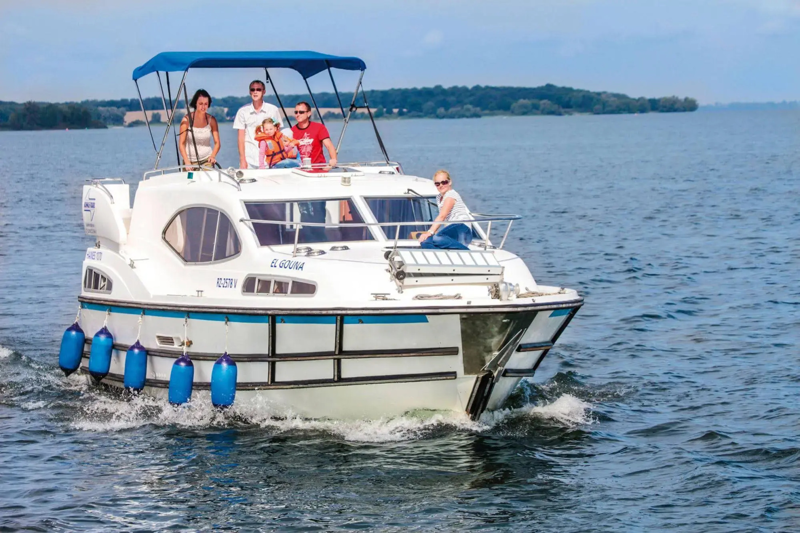 Boats & Yachts at Zeuthen Harbor by Kuhnle‑Tours