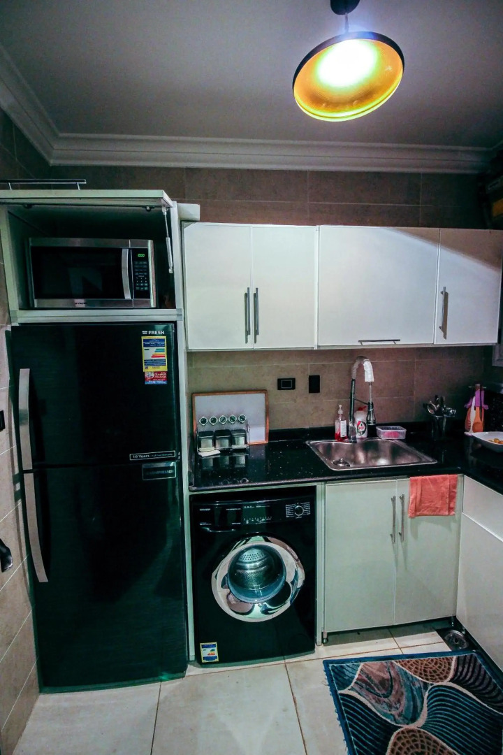Comtemporary Apartment in Cairo's City Centre