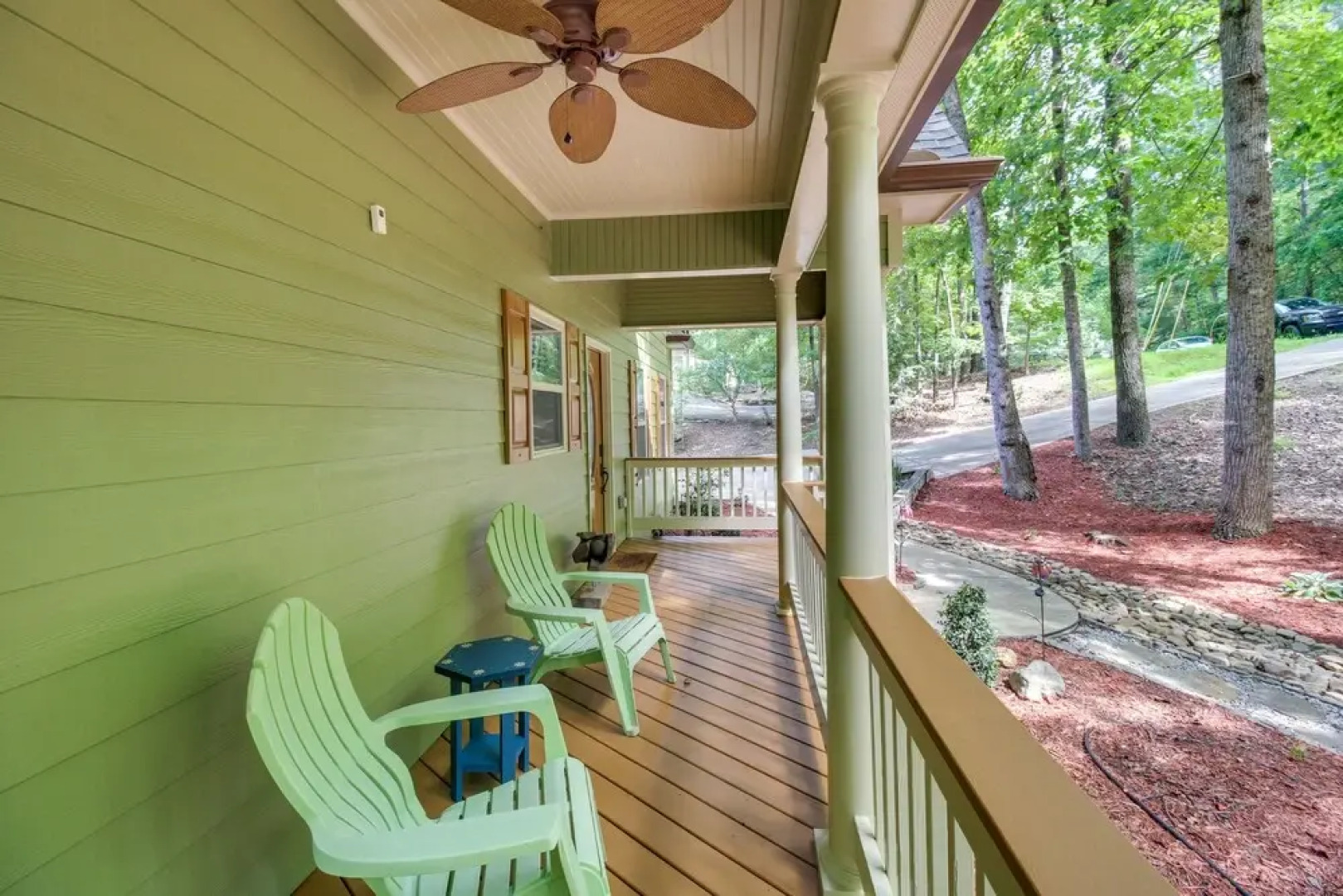 'serene Shores' Lakefront House w/ Dock!