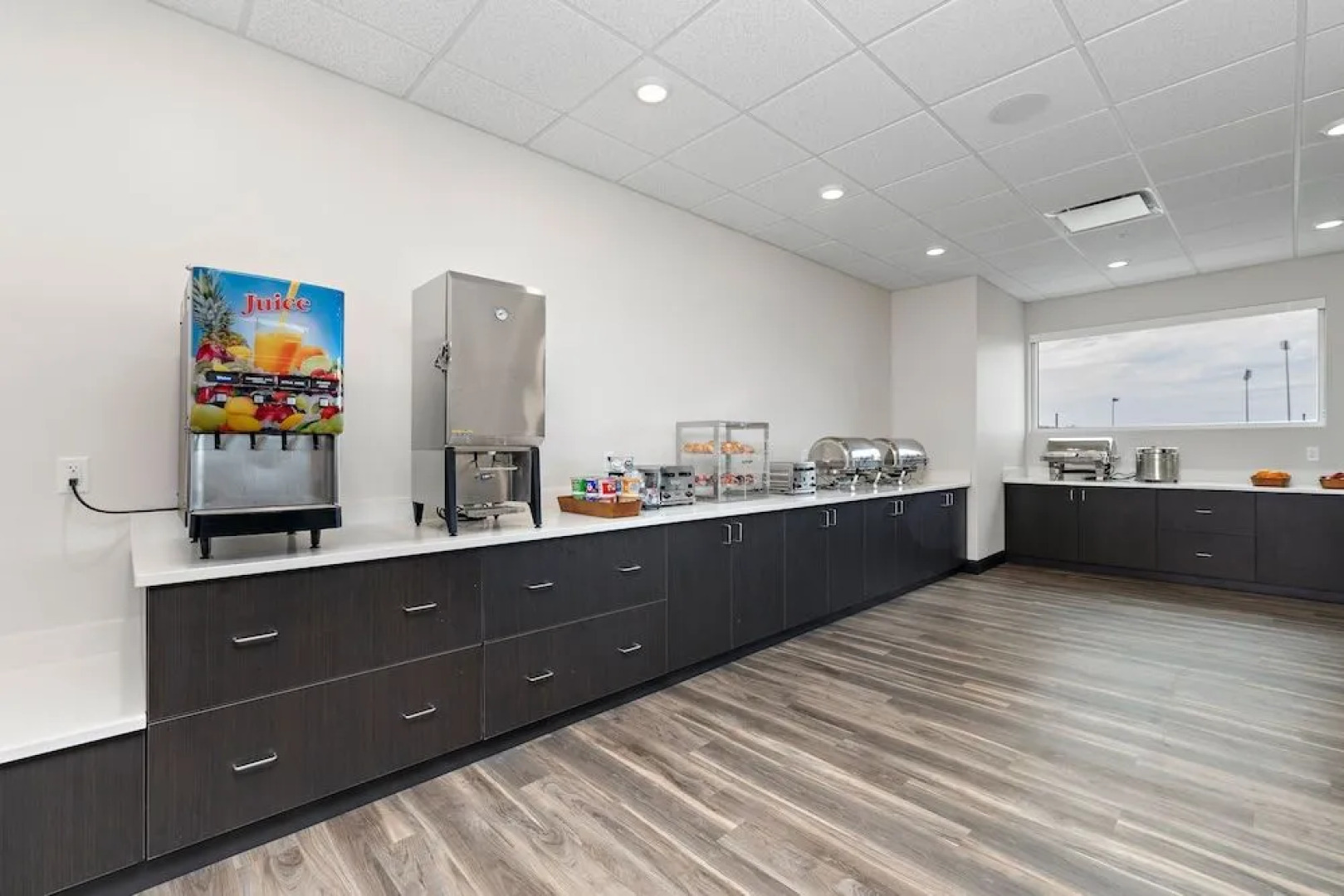 Holiday Inn Express Kansas City North Parkville An IHG Hotel