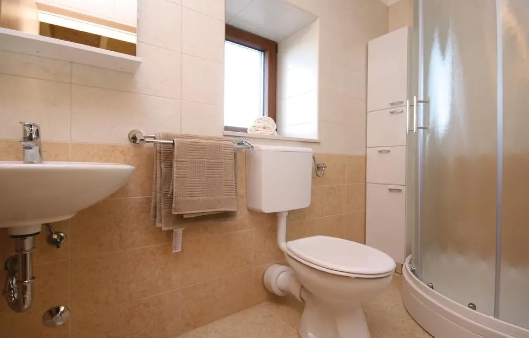 Awesome Home in Lozovac With Wifi and 3 Bedrooms