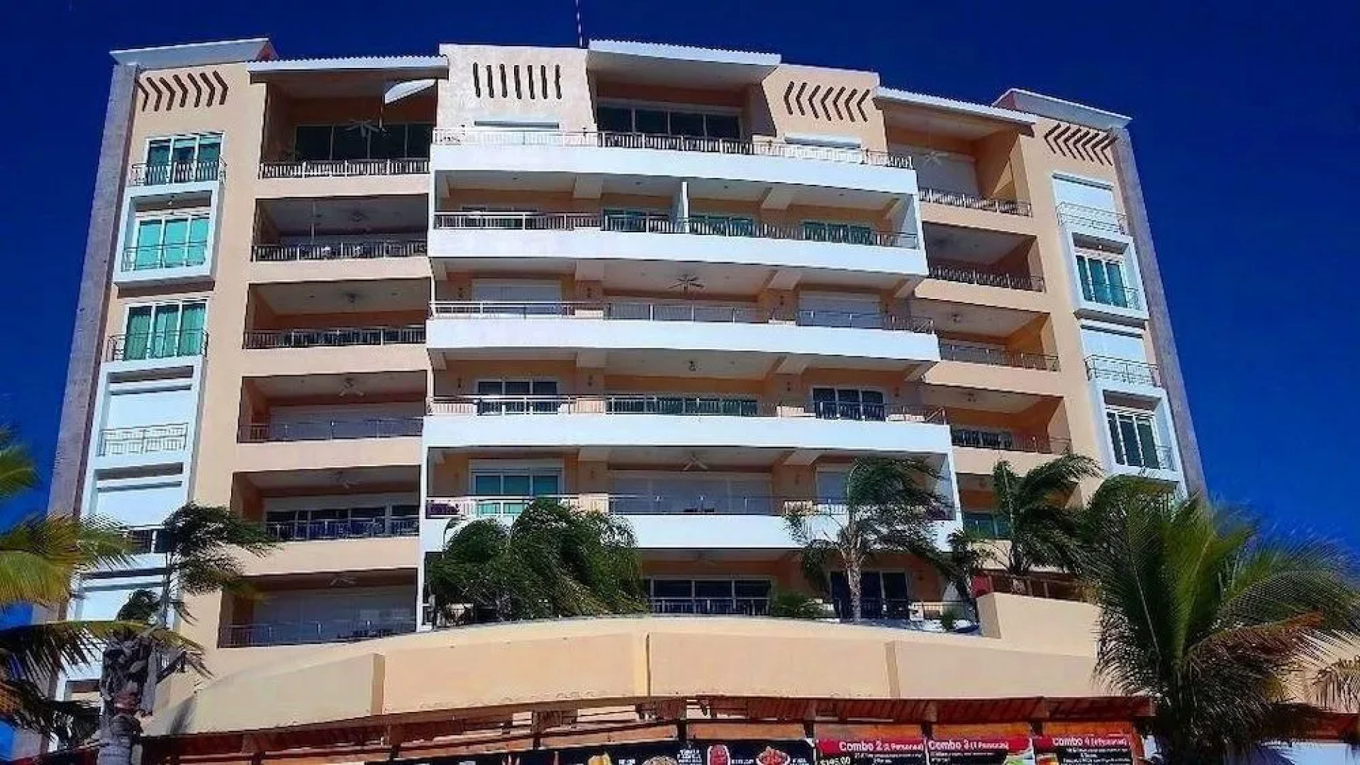 Condo Punta M  by Villas HK28