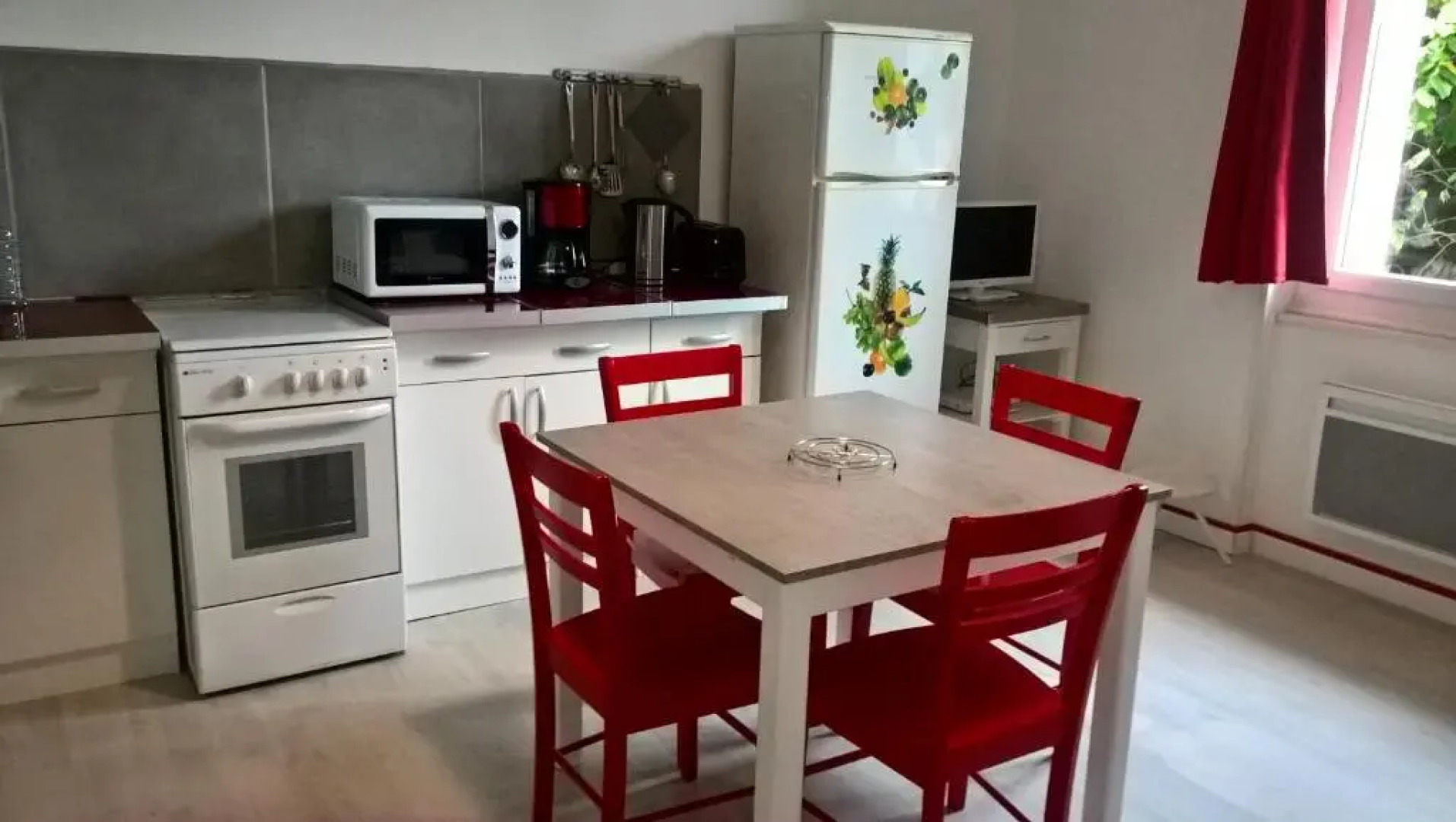 LOCATIONS RIVES DE SEUGNE - De Gaulle