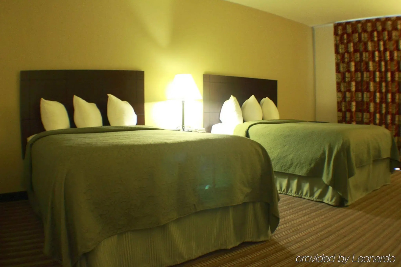 Quality Inn & Suites Pensacola Bayview