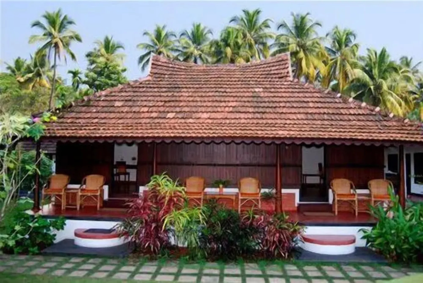 Kayaloram Heritage Lake Resort