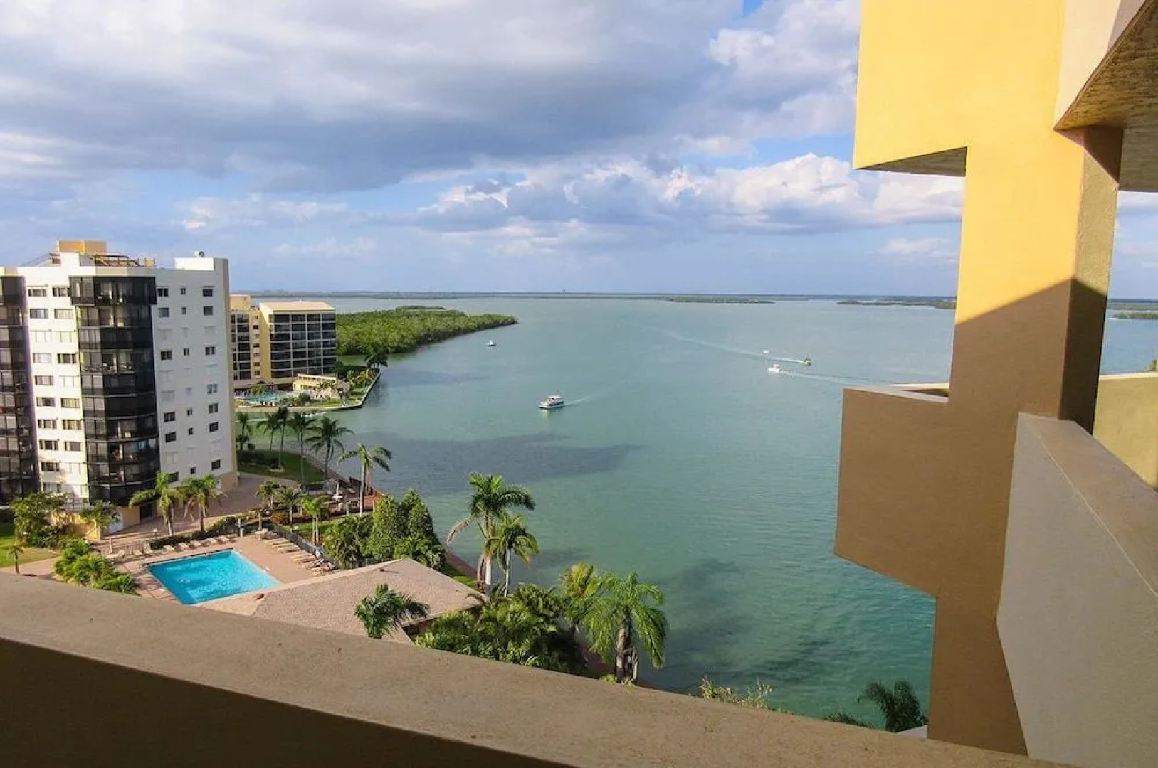 Harbour Pointe North 127 - 2 Br Condo