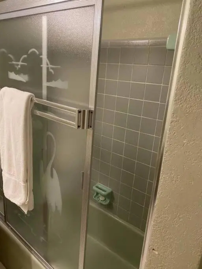 Your Cozy Spacious home with Heated Pool