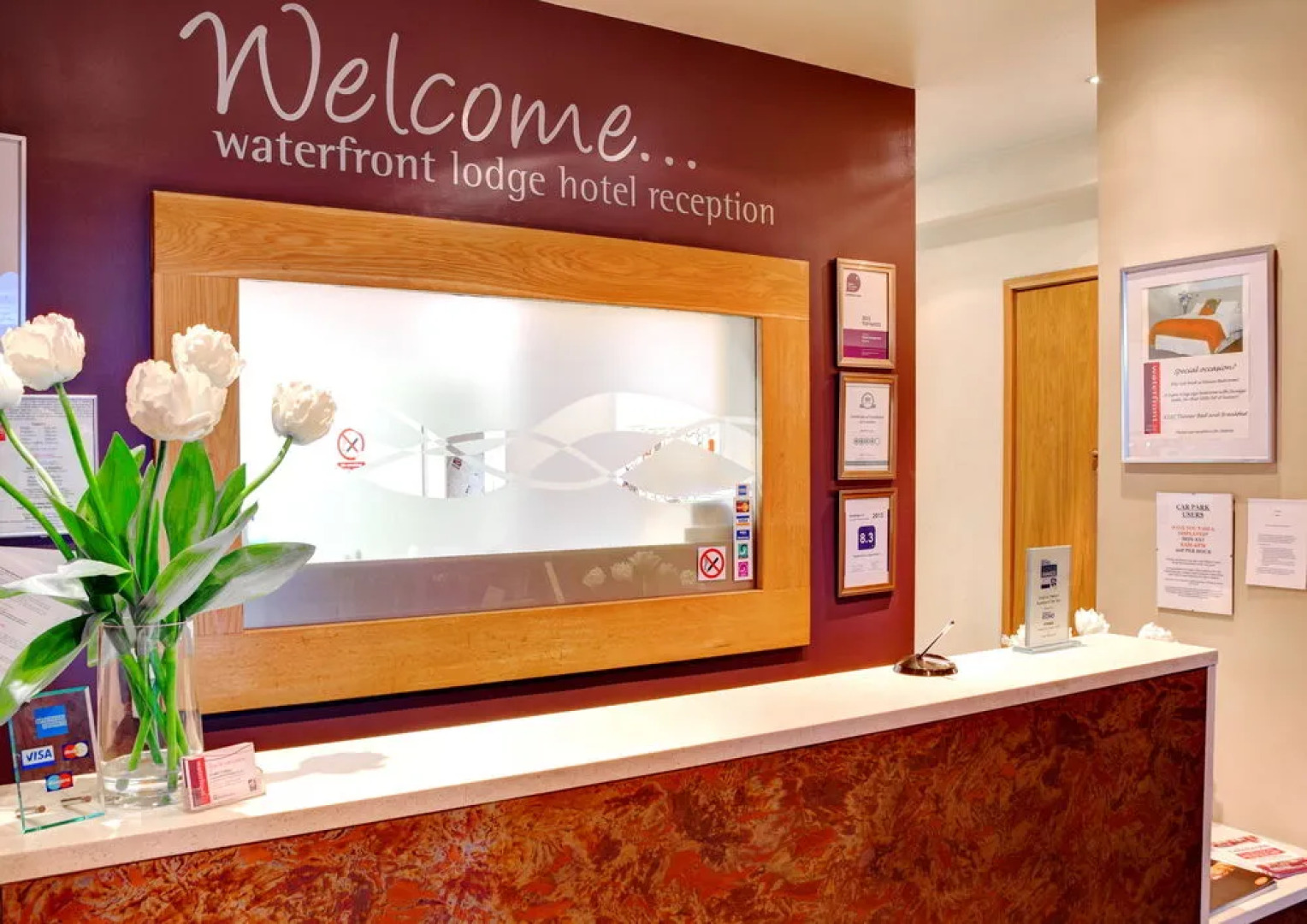 Waterfront Lodge Hotel