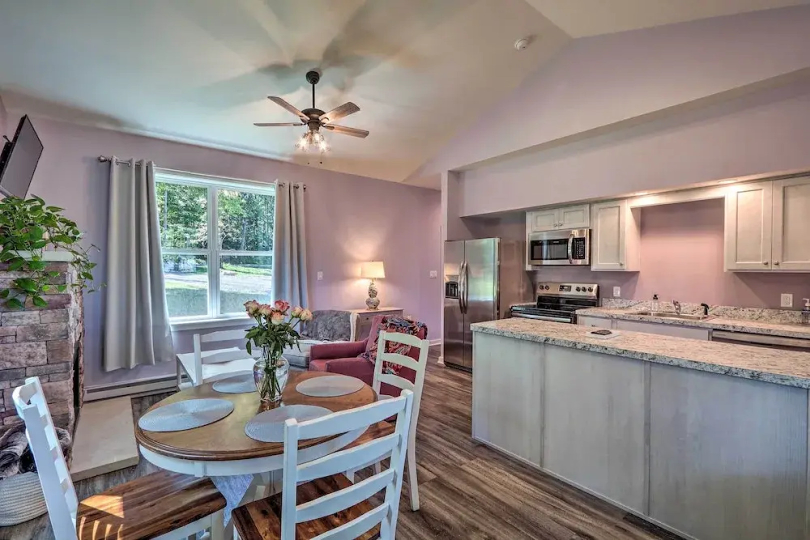 Saylorsburg Retreat: 16 Mi to Ski Resort