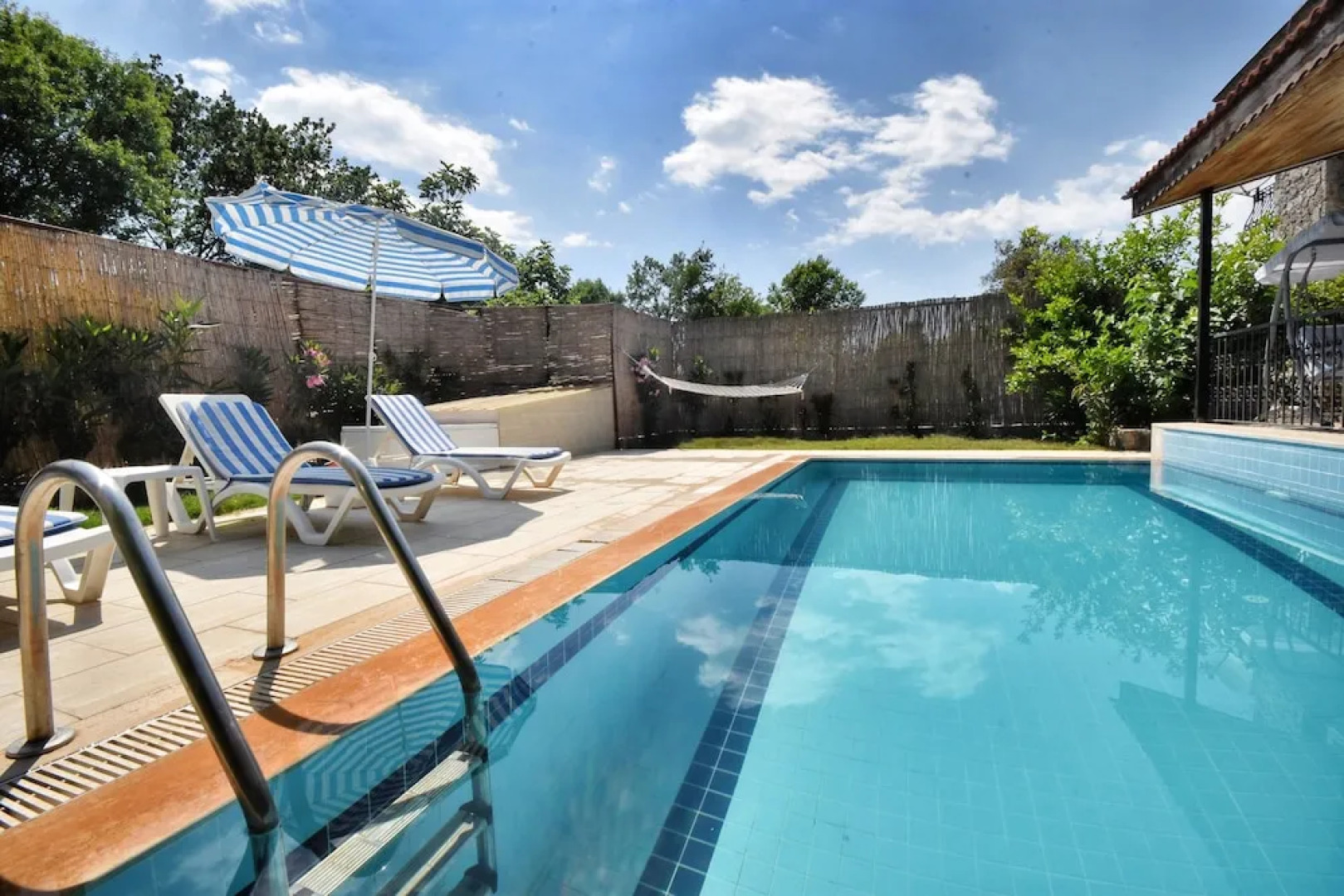 KAY8300 Villa Arican 3 Bedrooms