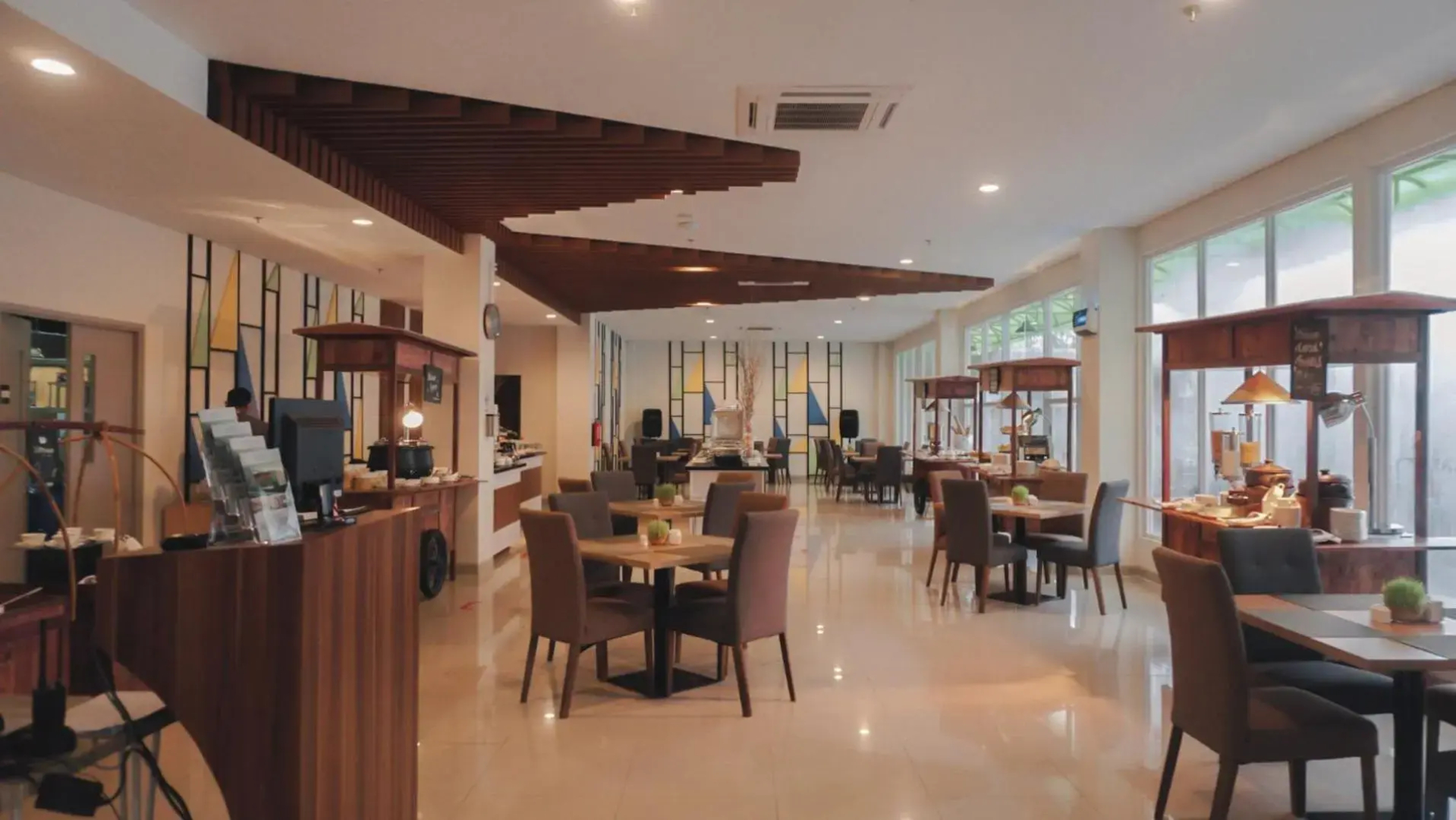 Patra Dumai Hotel