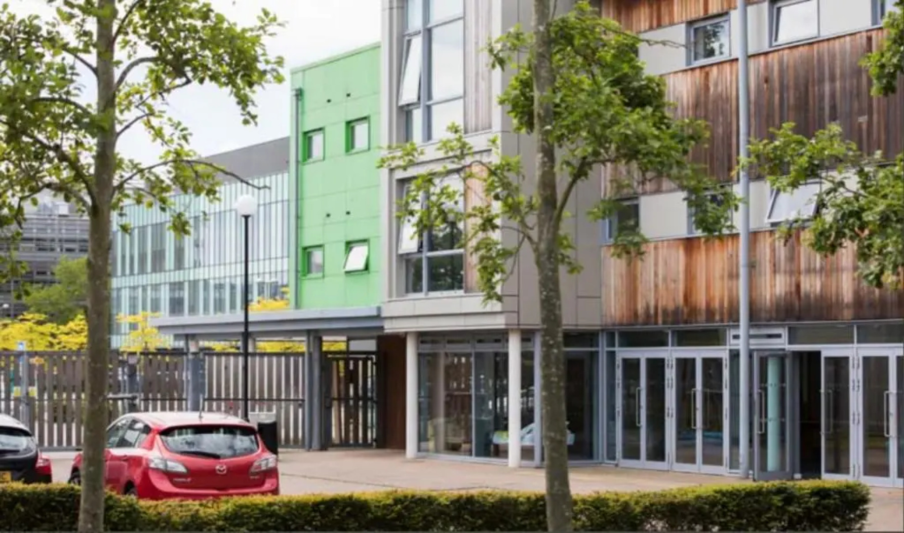 Bright Rooms for STUDENTS Only - Bedford, SK