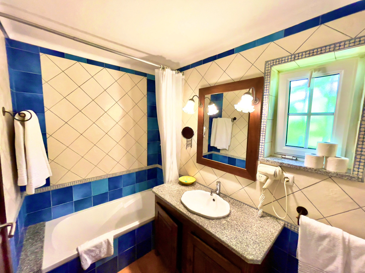 Quinta do Mar - Country & Sea Village