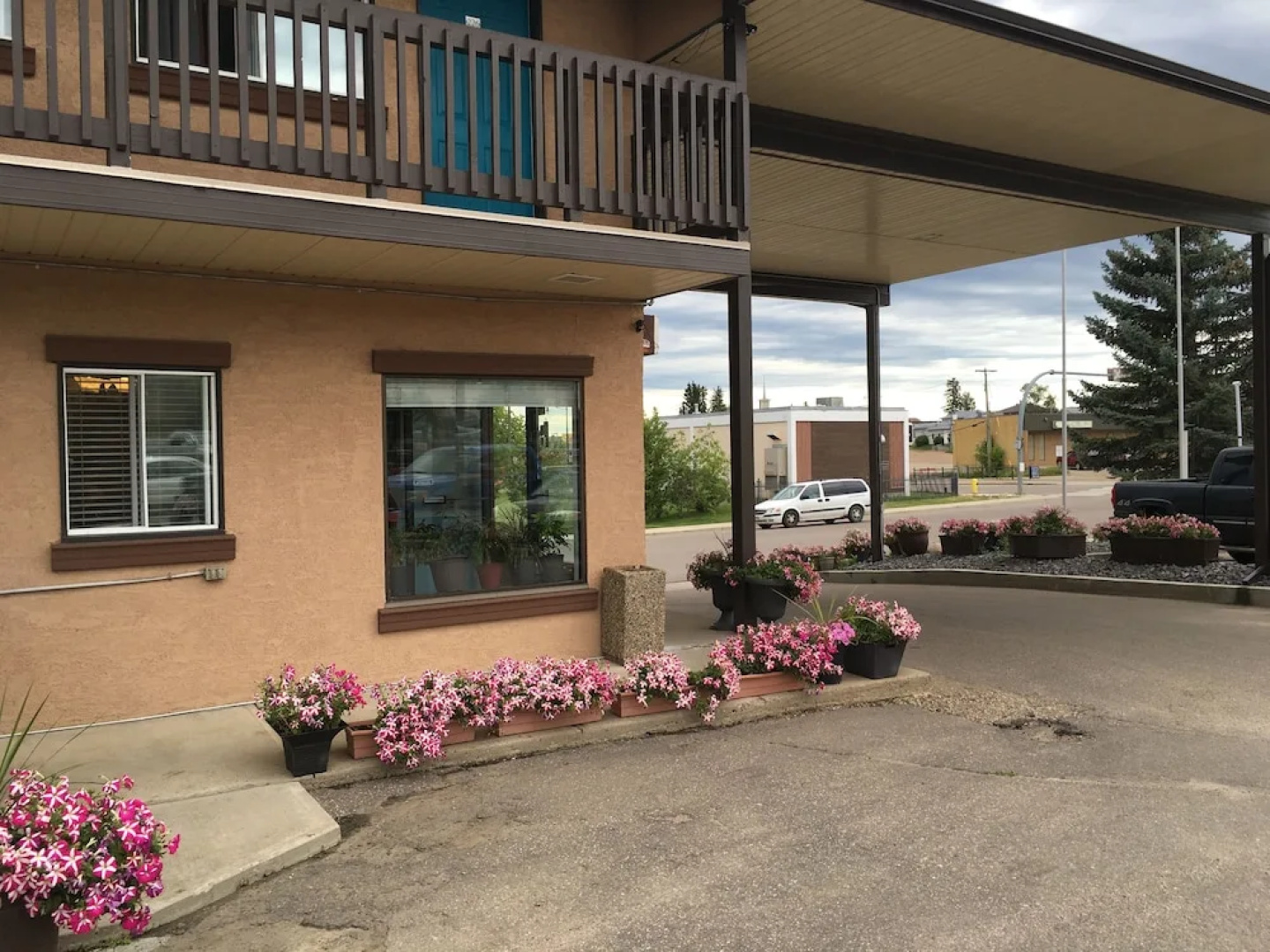 Dockside Inn