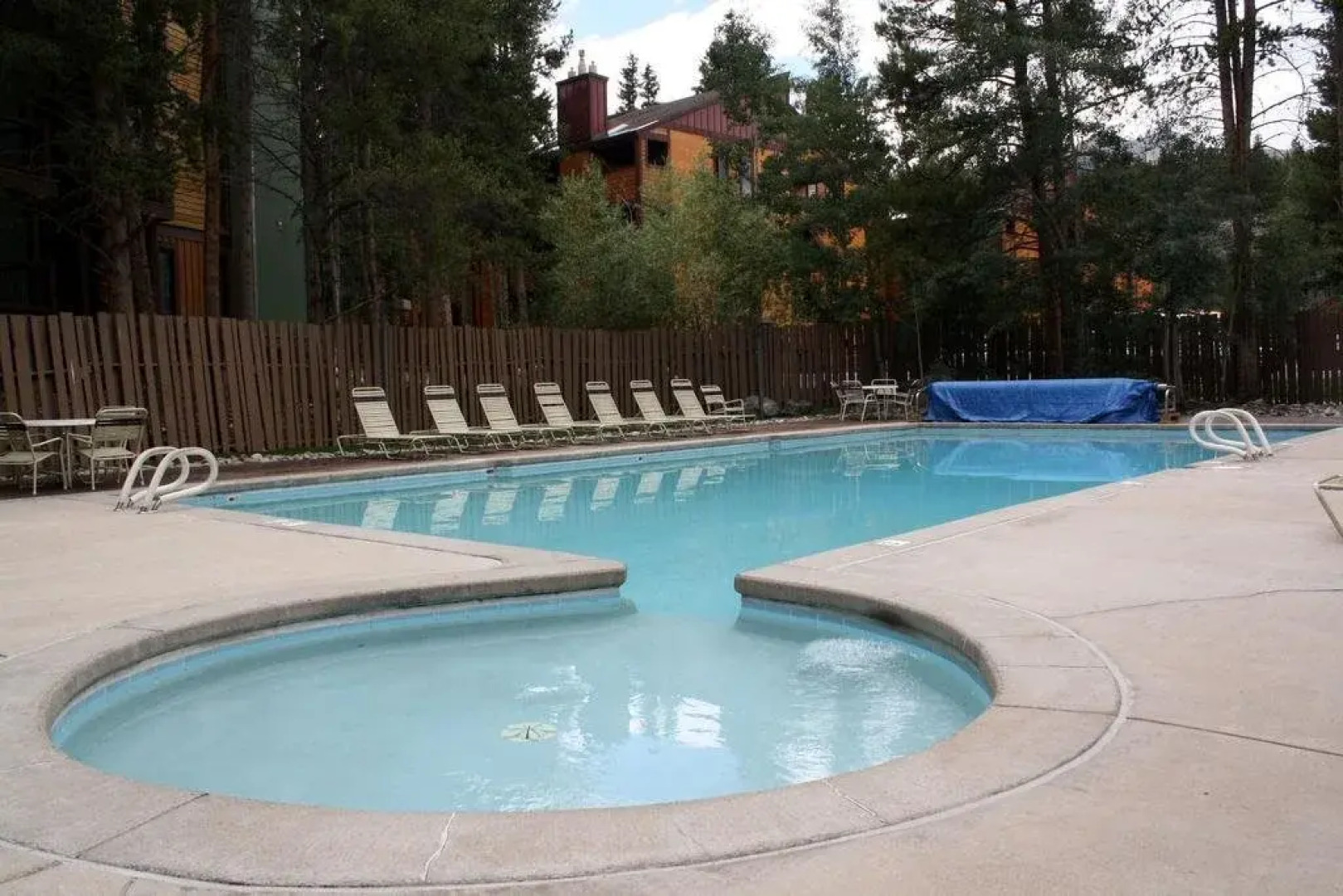 Mountainwood Condominium 103 - 2 BR