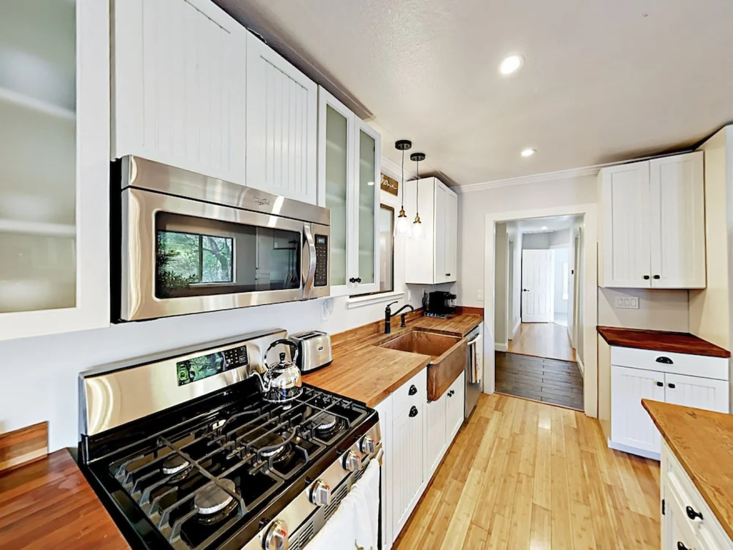 Charming Wine Country Retreat - 3 Br Home