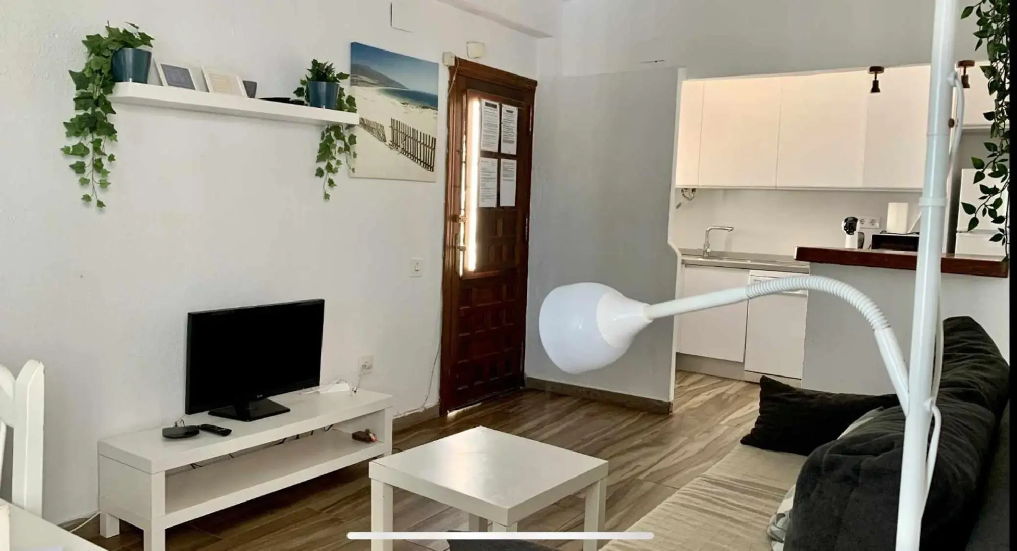 Apartamento F1 Urb Las Cañas
