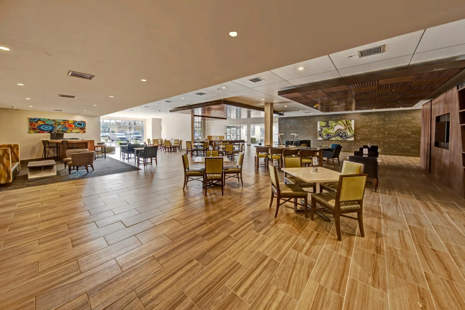 Holiday Inn Express Louisville Airport Expo Center by IHG