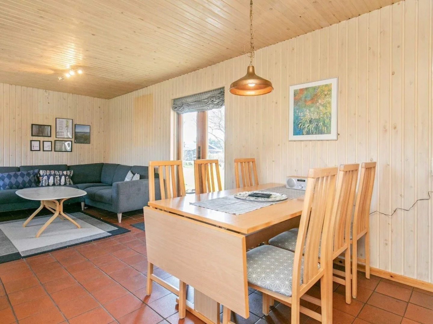 Modern Holiday Home in Humble With Sauna