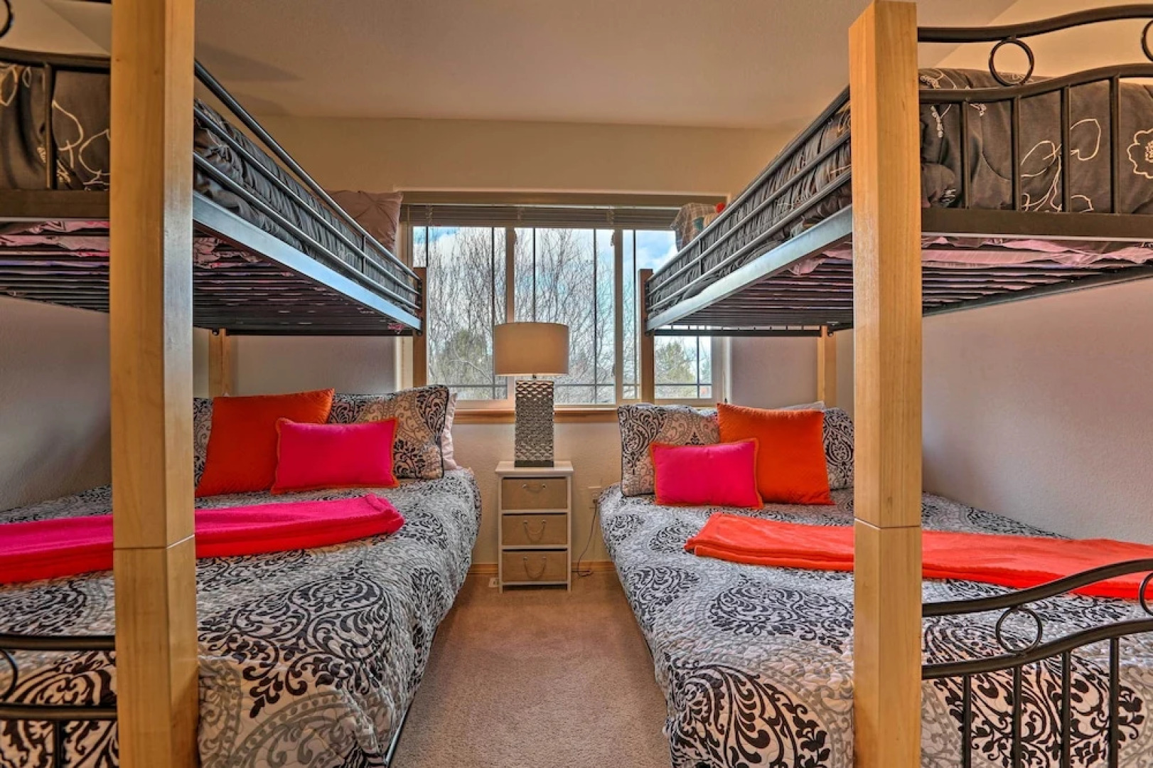 Idyllic Redmond Townhome w/ Furnished Deck!