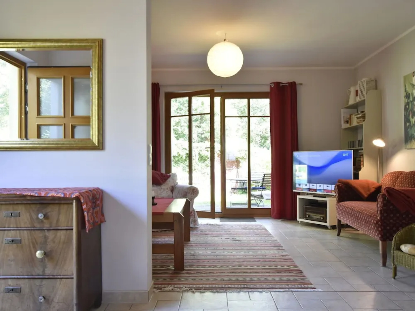 Cozy Holiday Home in Dierhagen Strand with Garden