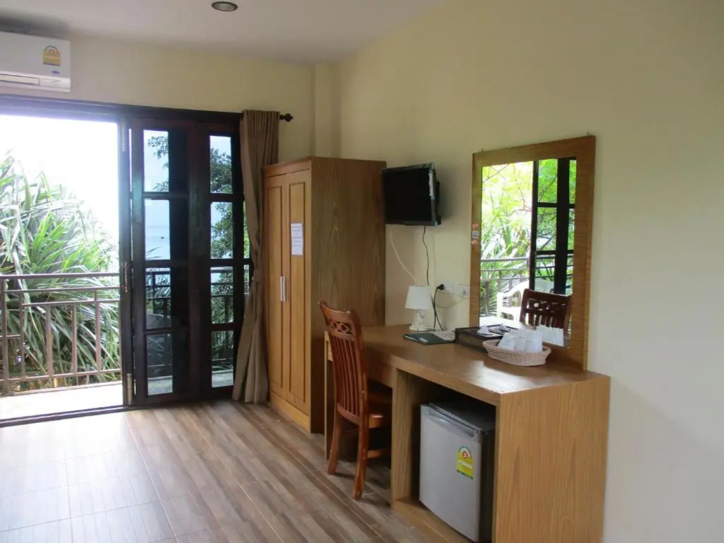 Phi Phi Green House