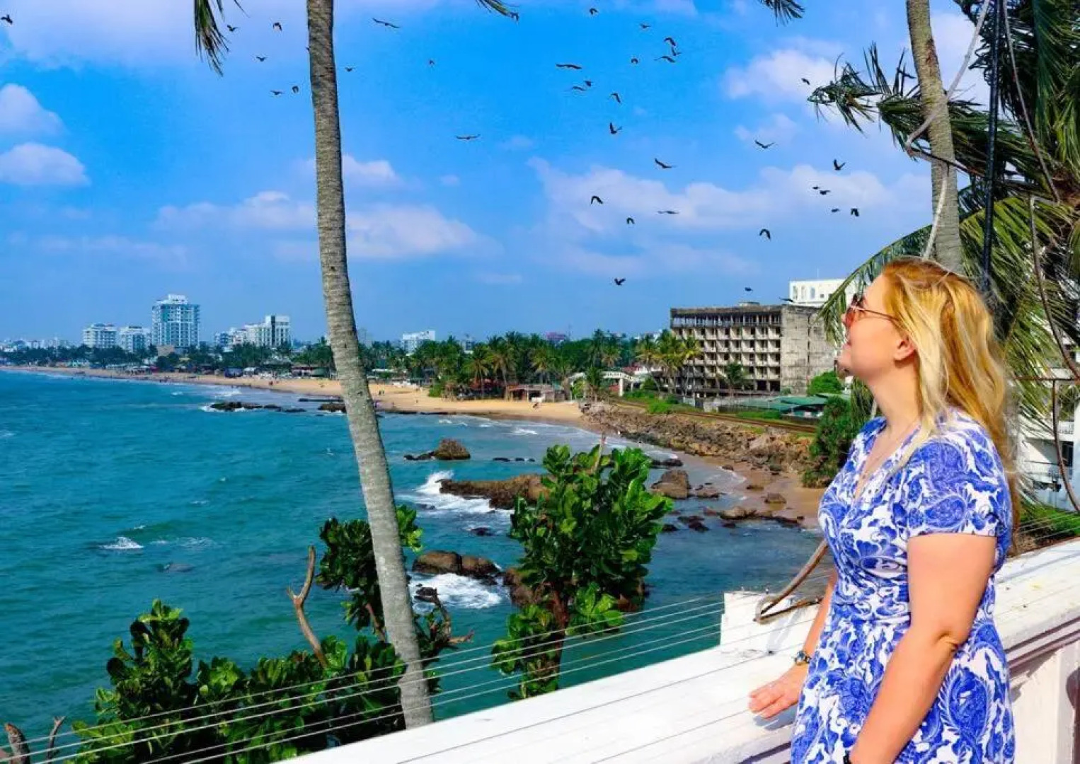 Modern luxury Condo,3 bedroom and 3 bathrooms