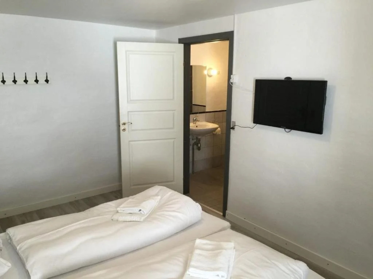 Motel Hojer Bed - Breakfast