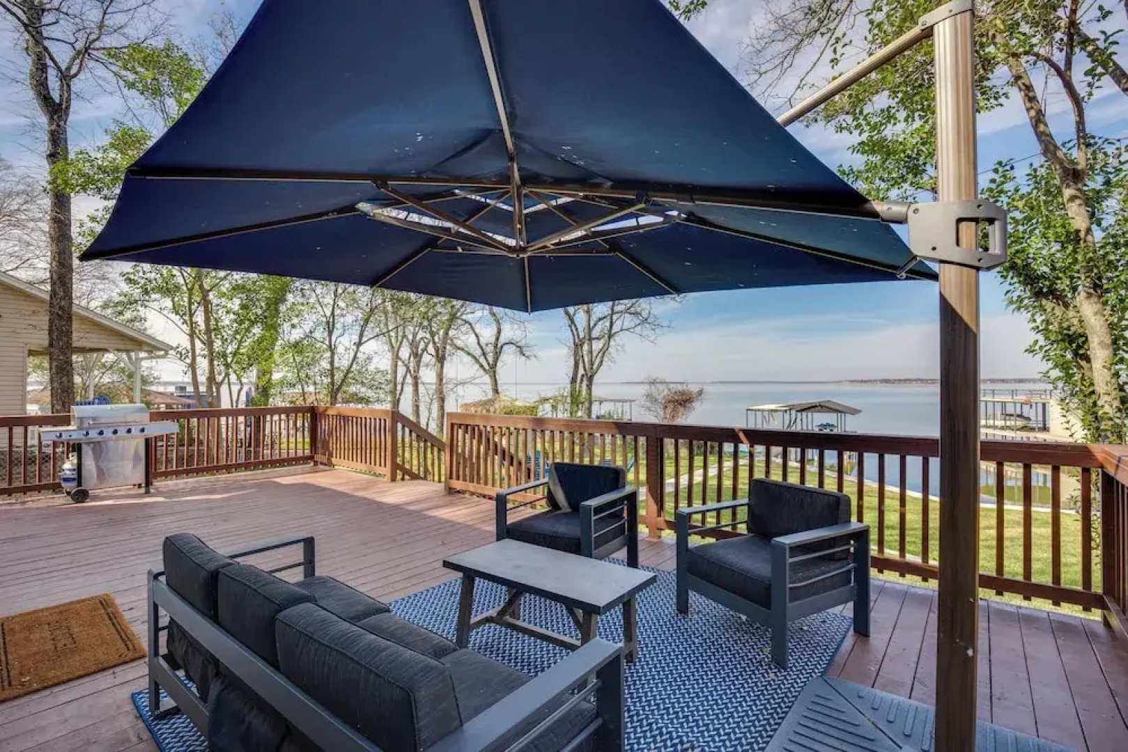 Dock & Fire Pit: Lakefront Gun Barrel City Getaway