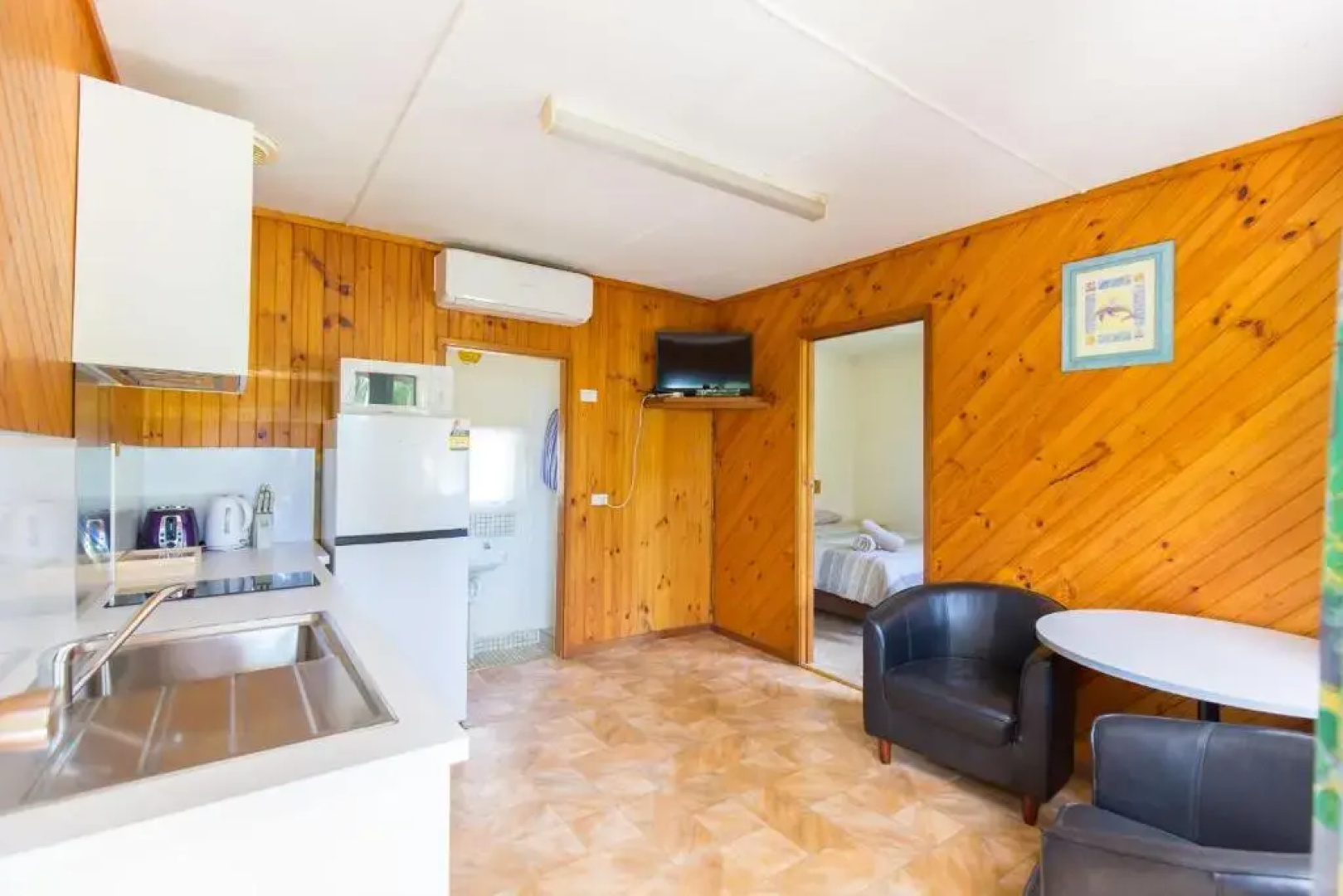 Wonboyn Cabins & Caravan Park