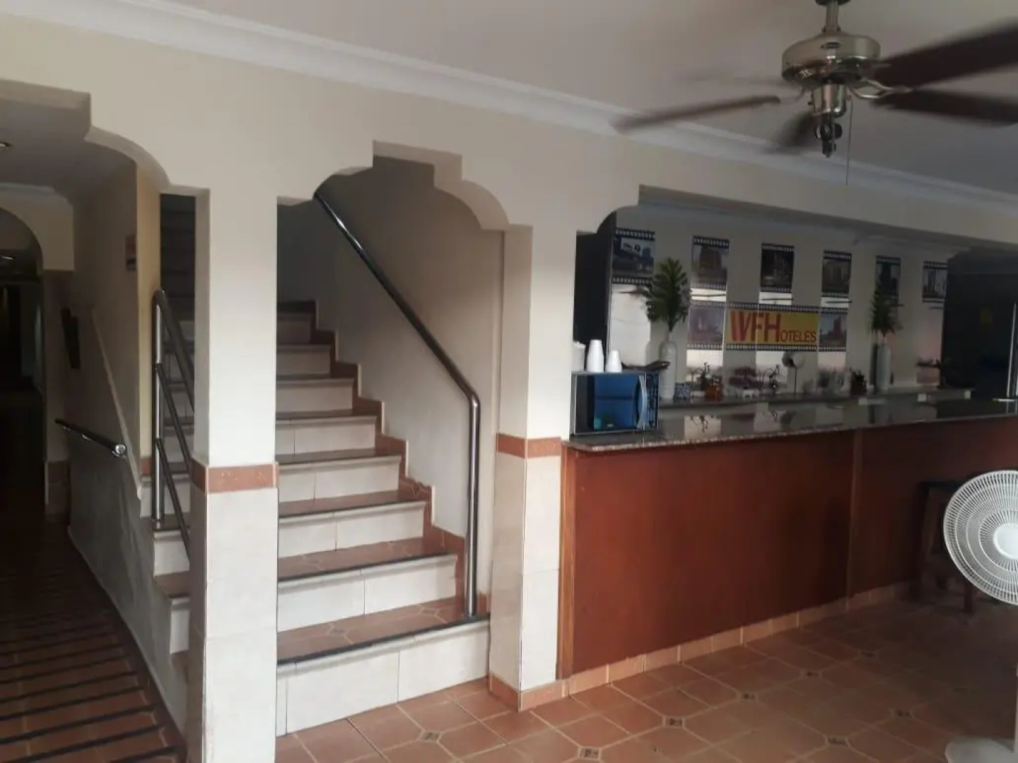 Hostal Express Inn Aeropuerto Internacional