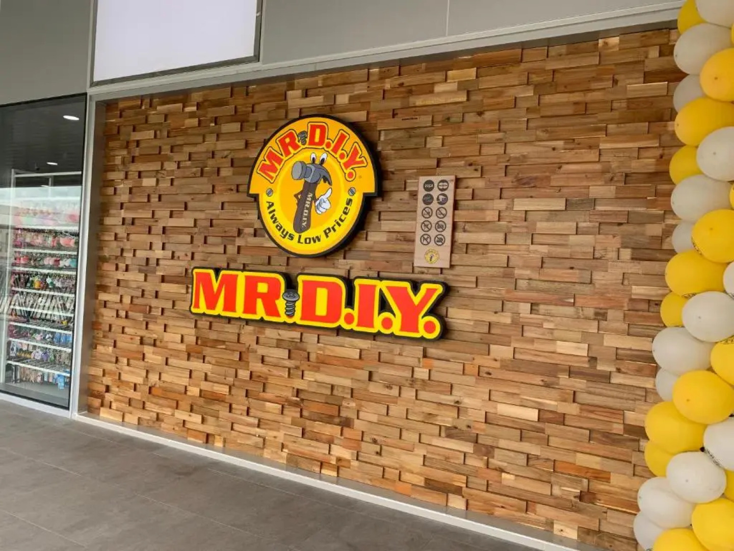 Muangthongthani Rental/Khun Dan