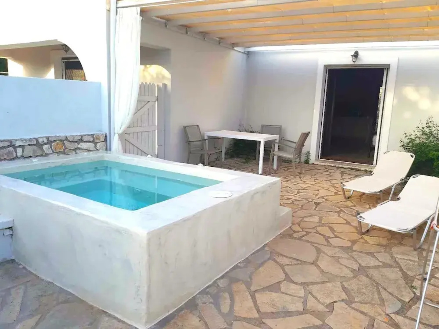 Paxoi Sunny Serenity - Kirki s Studio With Jacuzzi
