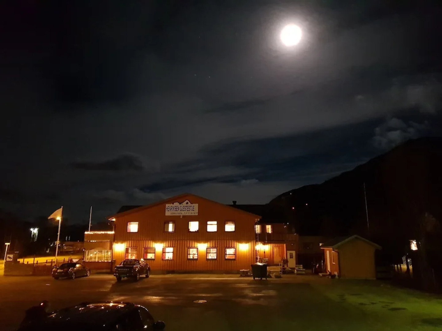 Henriksen Gjestestue