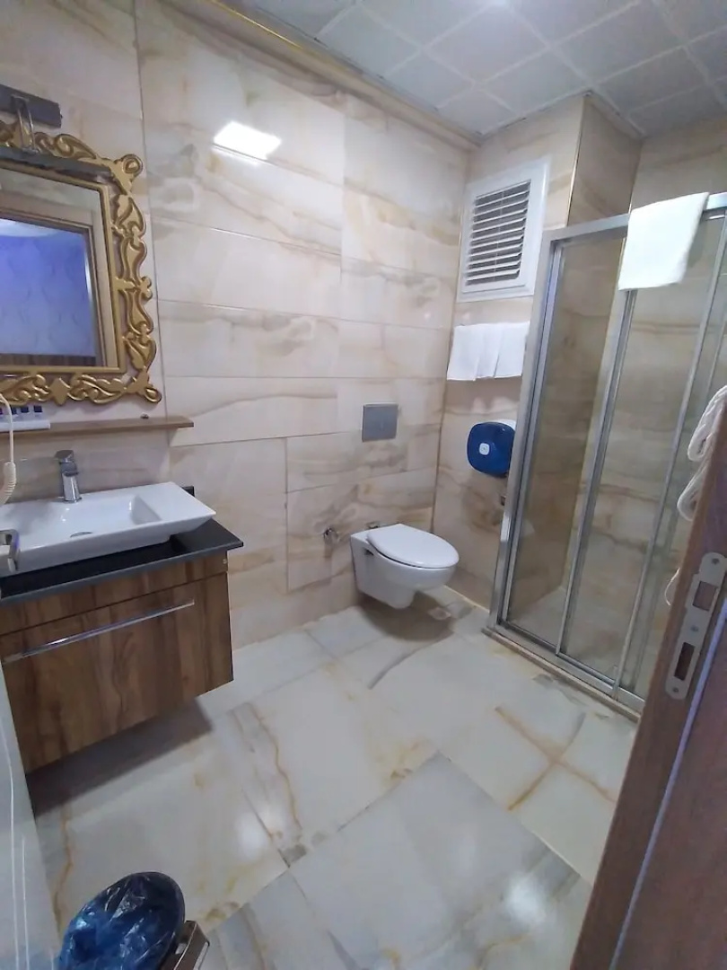 Crystall Hotel
