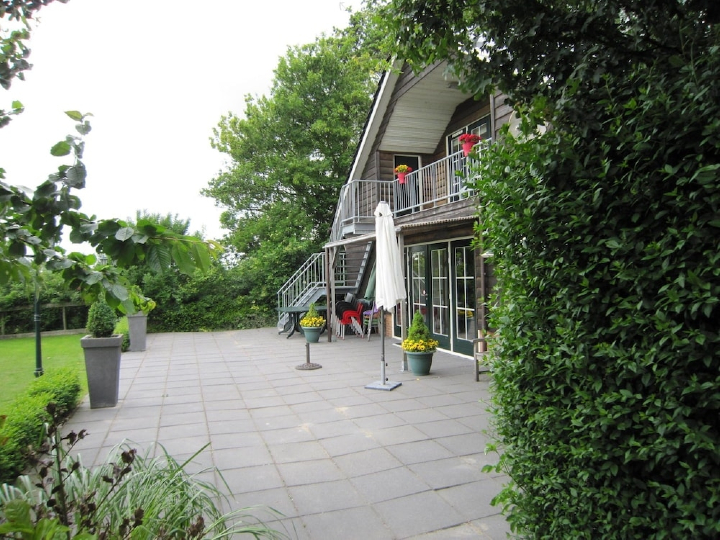 Luxury Holiday Home In Noordbeemster with Bubble Bath