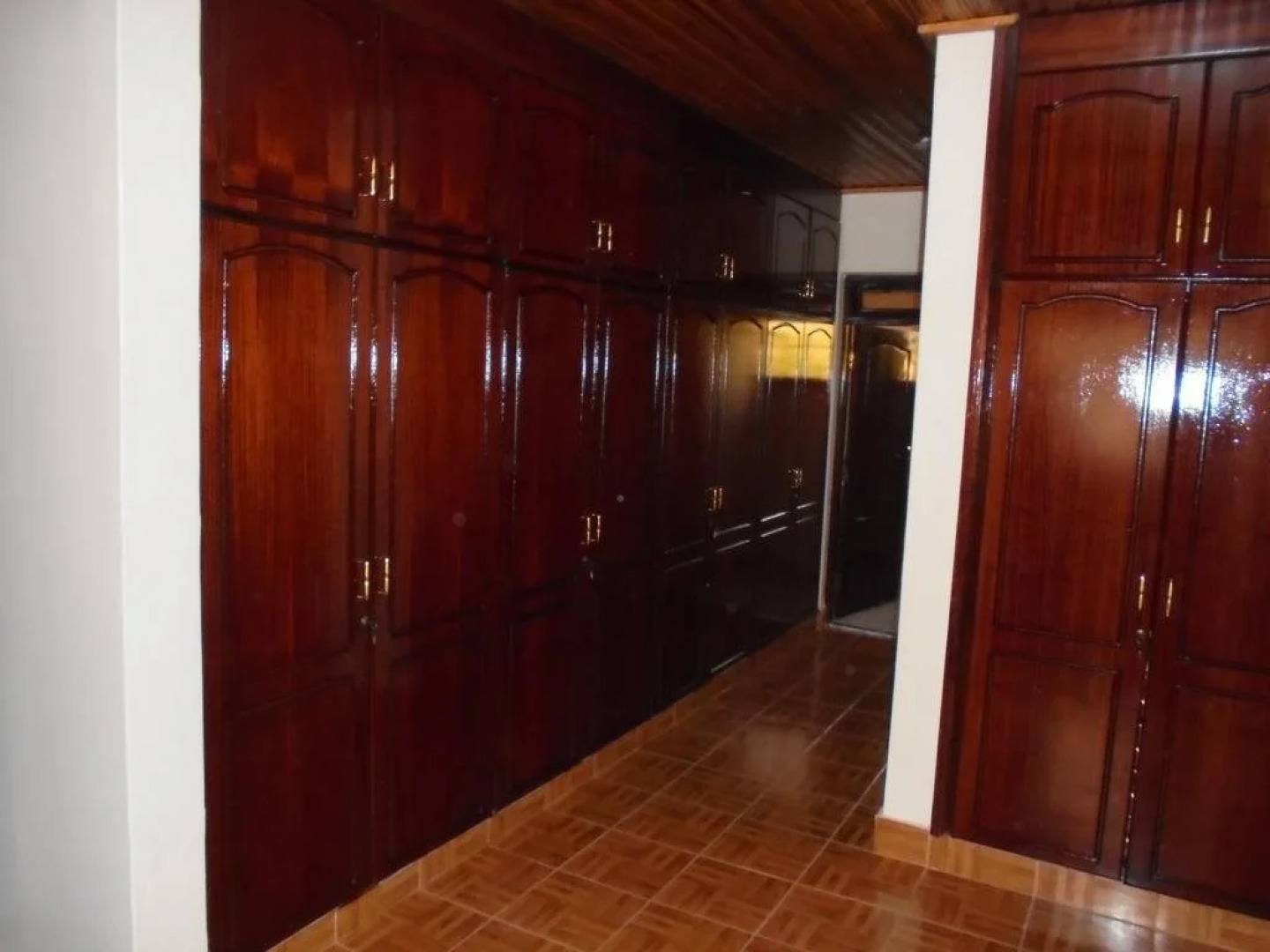 Mahina Paradise Hotel