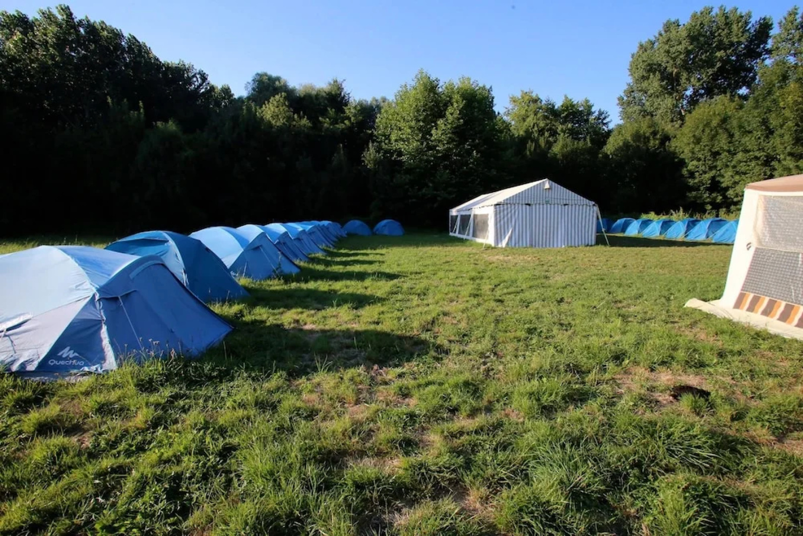 Camping l'ilot Du Chail
