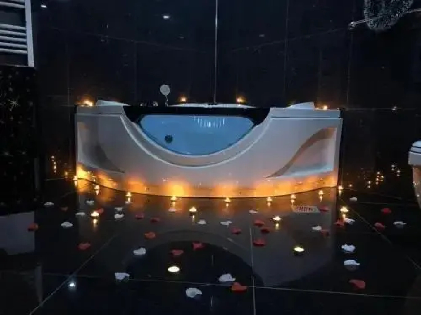 Hotel New Golden Place