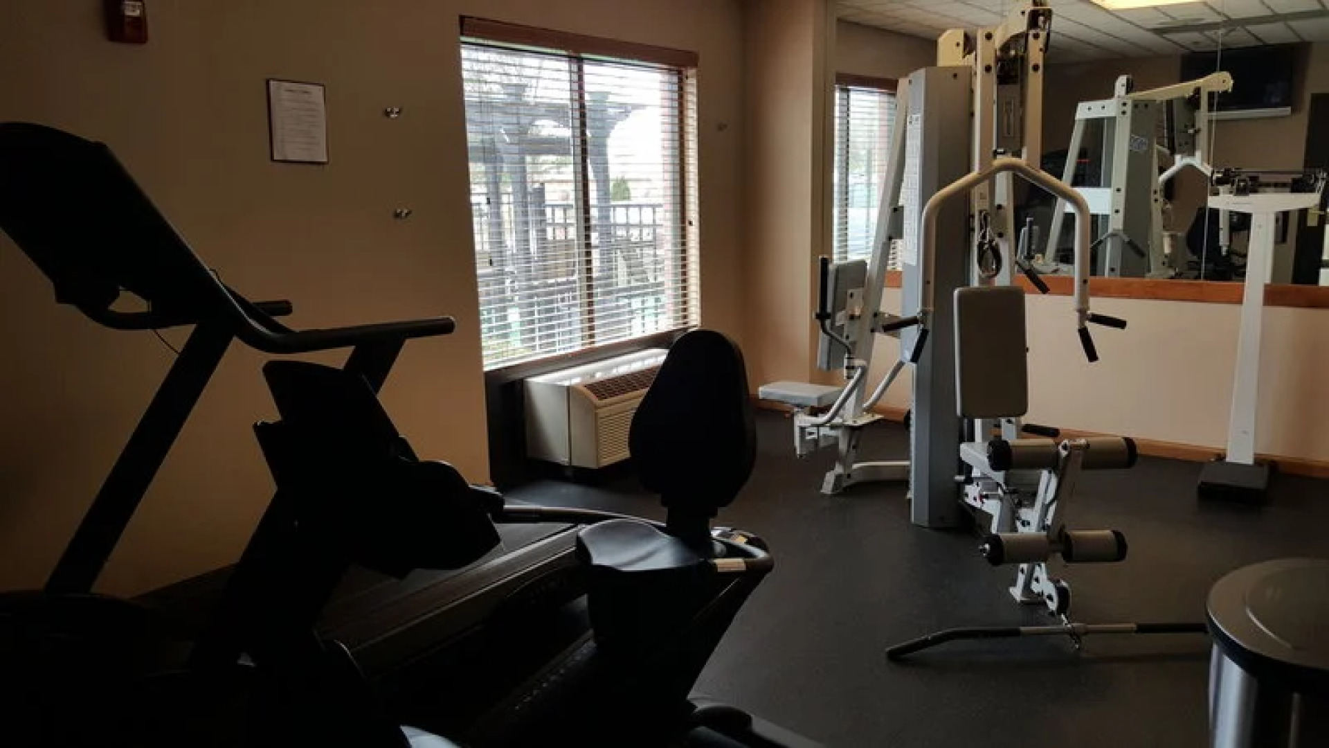 Holiday Inn Express & Suites Prospect Heights