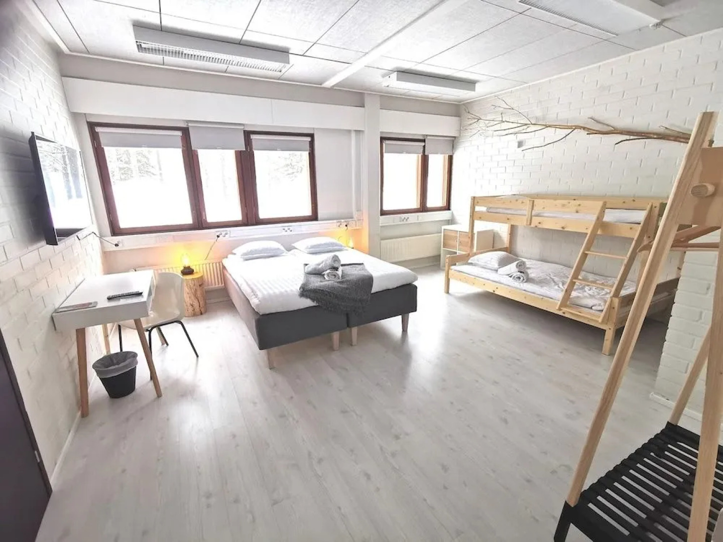 Goiglo Hotel & Hostel