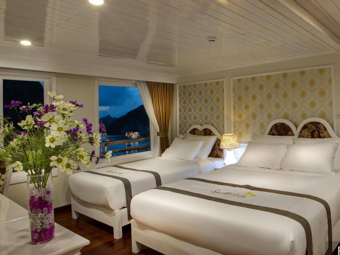 Signature Royal Halong Cruise