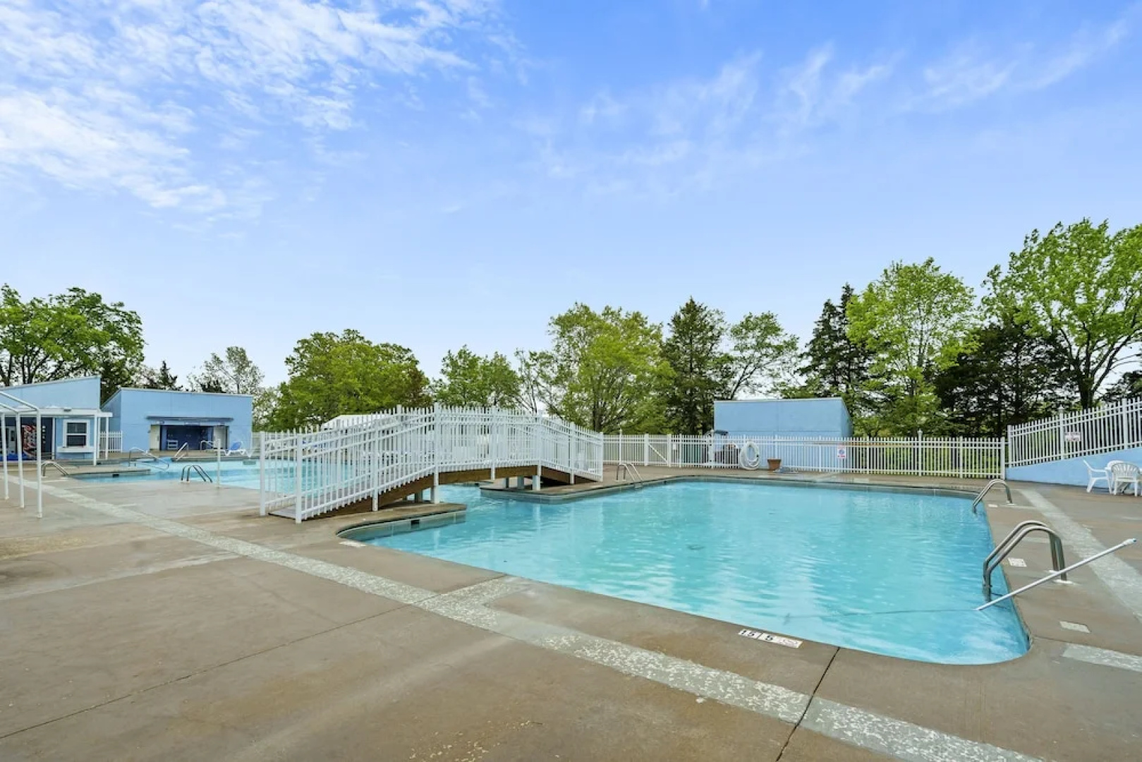 Serene Escape at Table Rock Lake