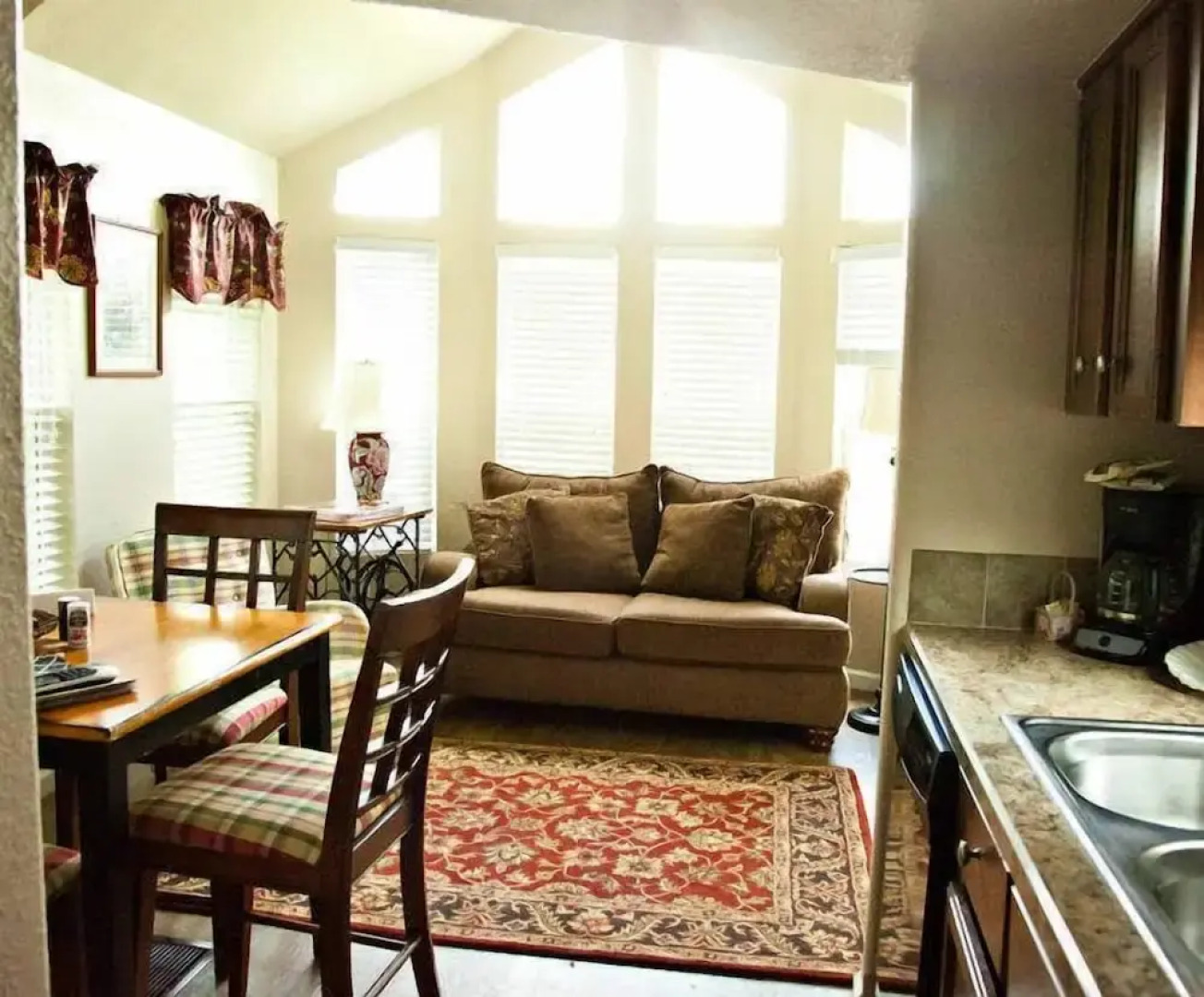 Lillian Farms Bed & Breakfast