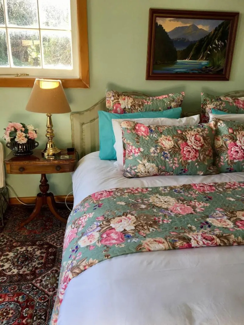 Ah House Nelson City B&B