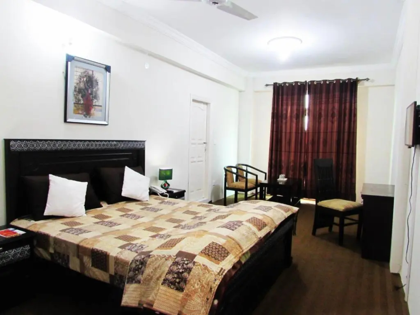 Stargaze Hotel & Apartments