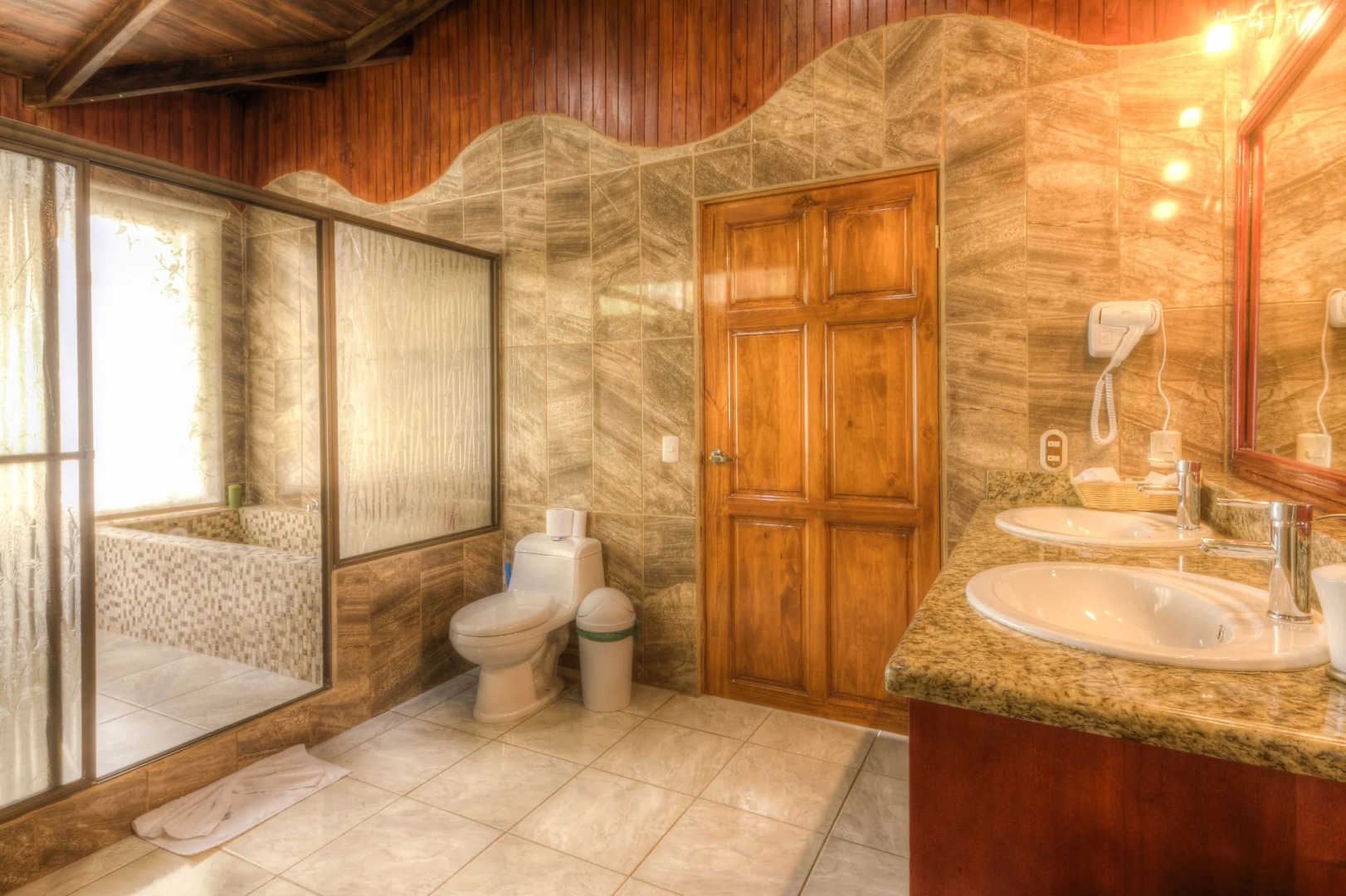 Arenal Waterfall Lodge Villas