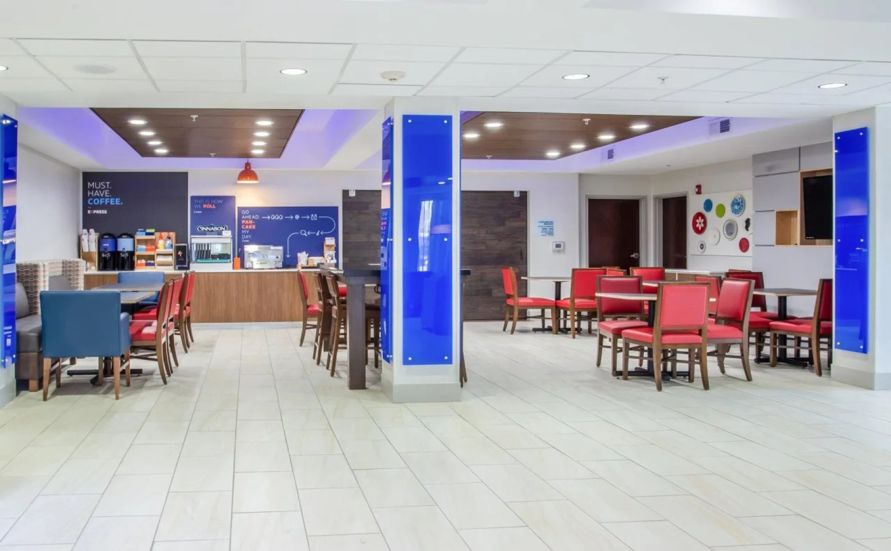 Holiday Inn Express & Suites Olathe South by IHG