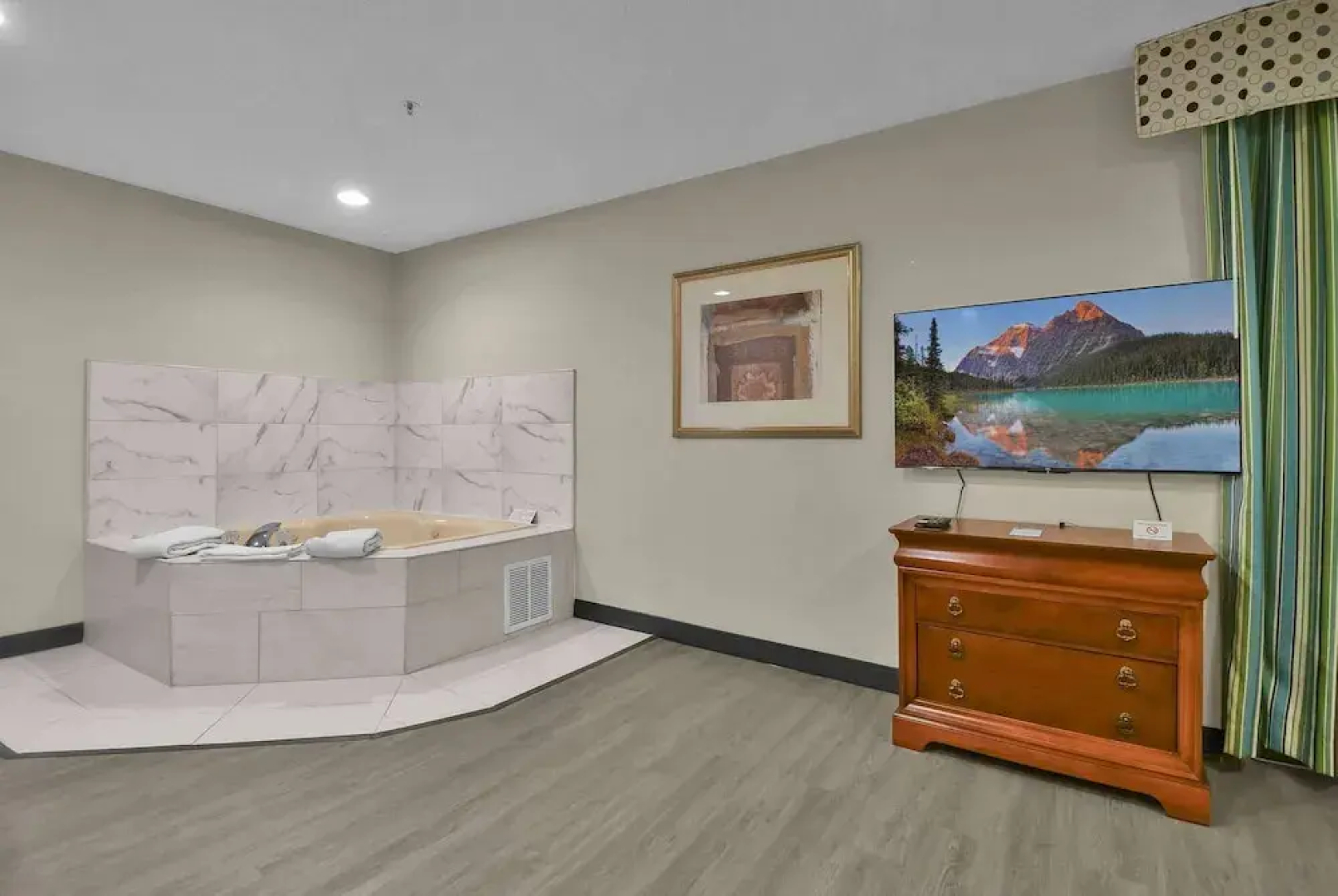 Baymont Inn & Suites Zanesville